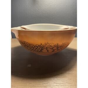 Pyrex Cinderella Mixing Bowls Old Orchard Pattern 2.5 Qt 1.5 Qt 1.5 Pint